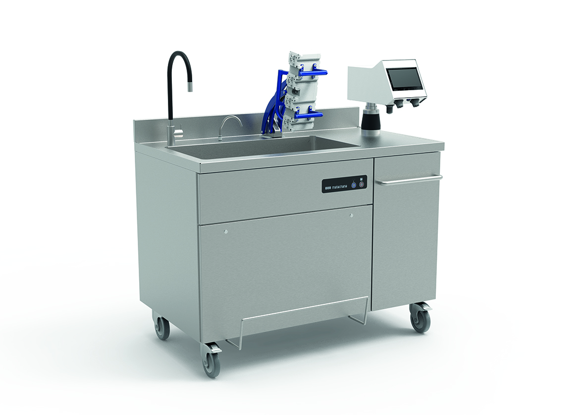 De MAT UIRI ultrasone irrigator is speciaal ontworpen voor het automatisch voorreinigen van instrumenten voor robotchirurgie, MIC, oogheelkunde of laparoscopie.